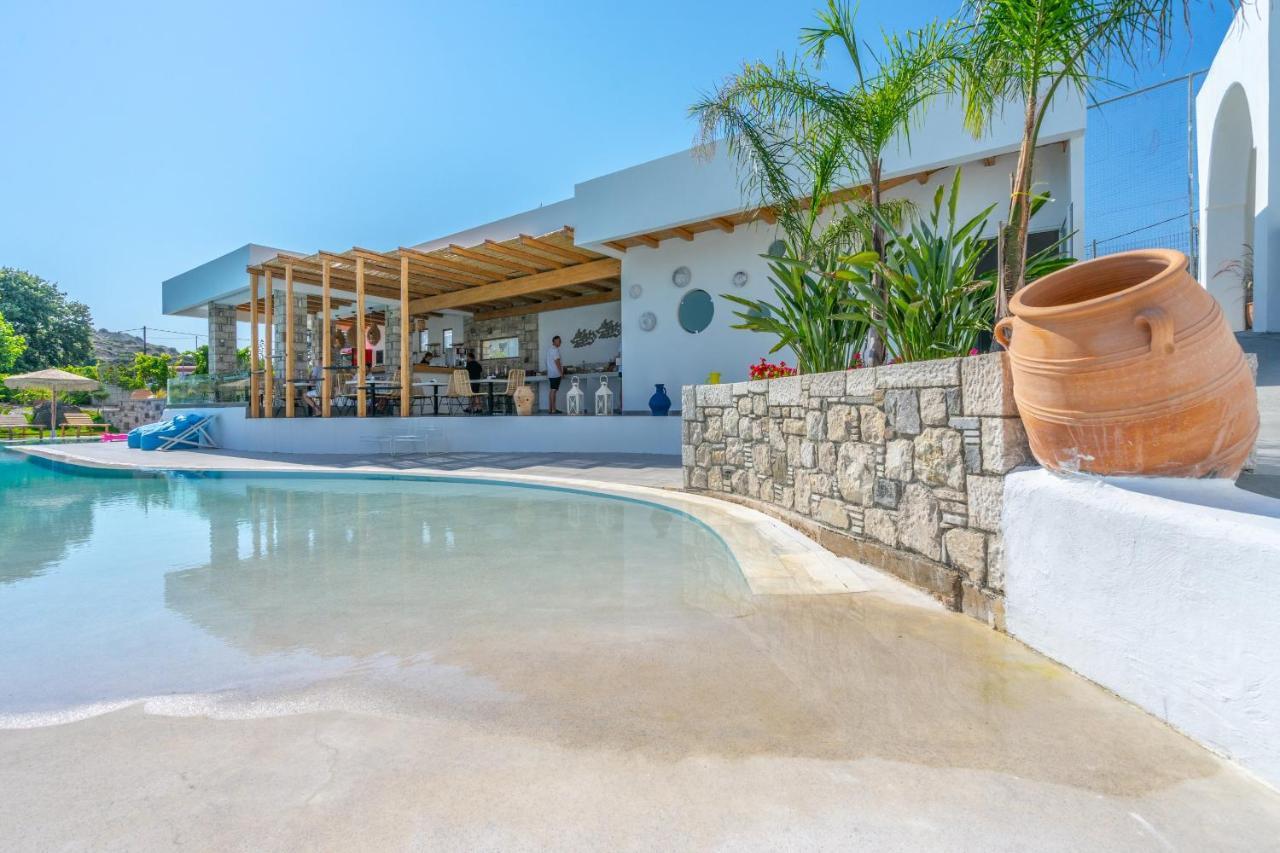 Kouros Home & Suites ファリラキ エクステリア 写真