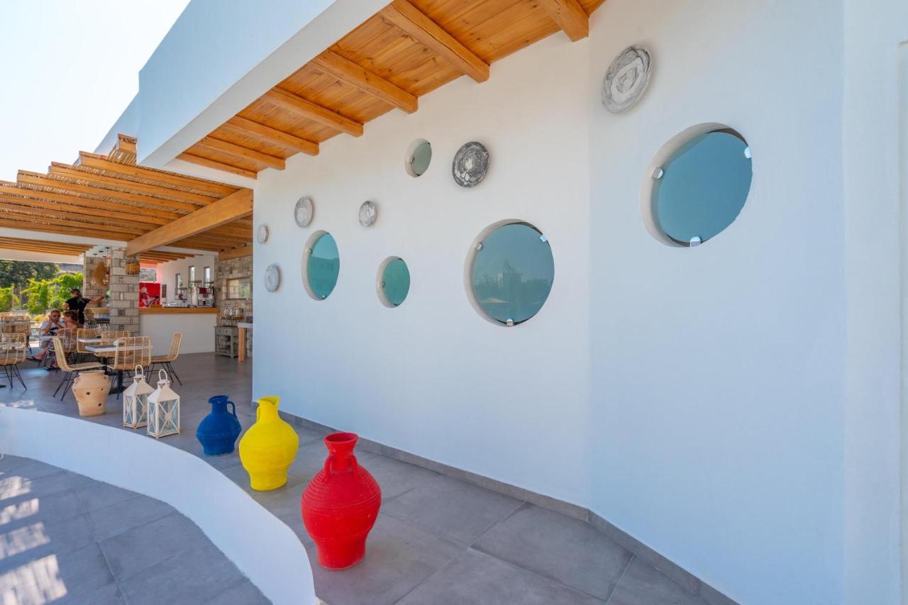 Kouros Home & Suites ファリラキ エクステリア 写真