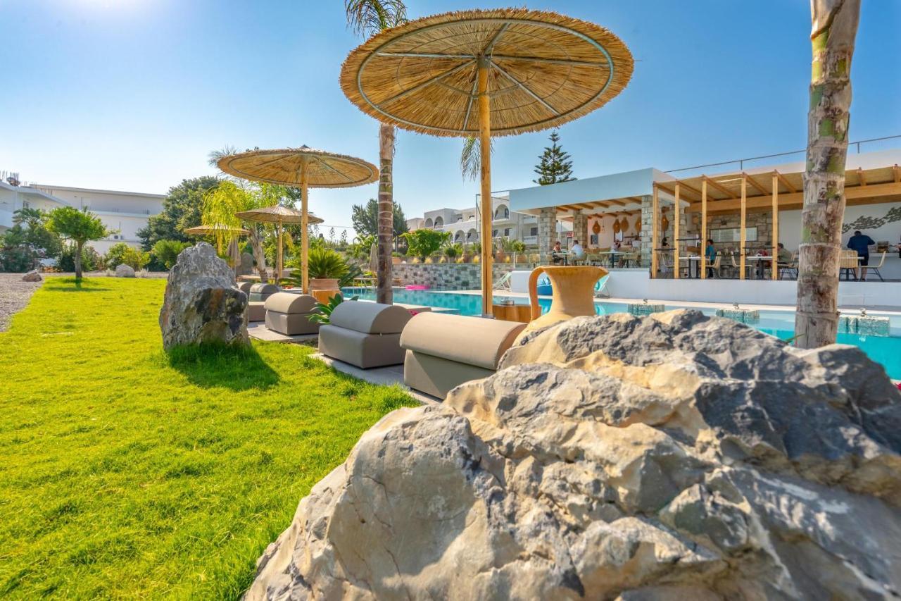 Kouros Home & Suites ファリラキ エクステリア 写真
