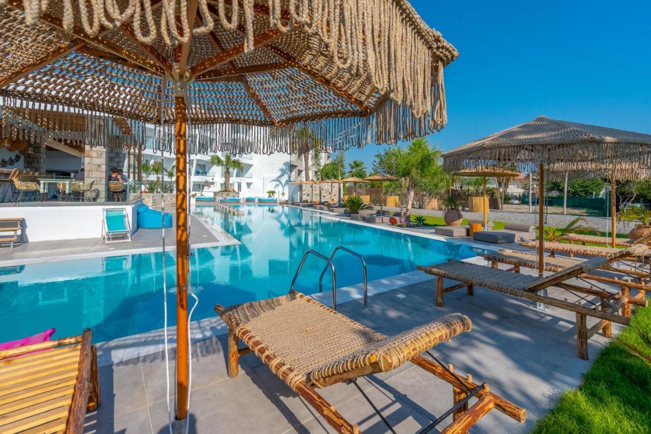 Kouros Home & Suites ファリラキ エクステリア 写真