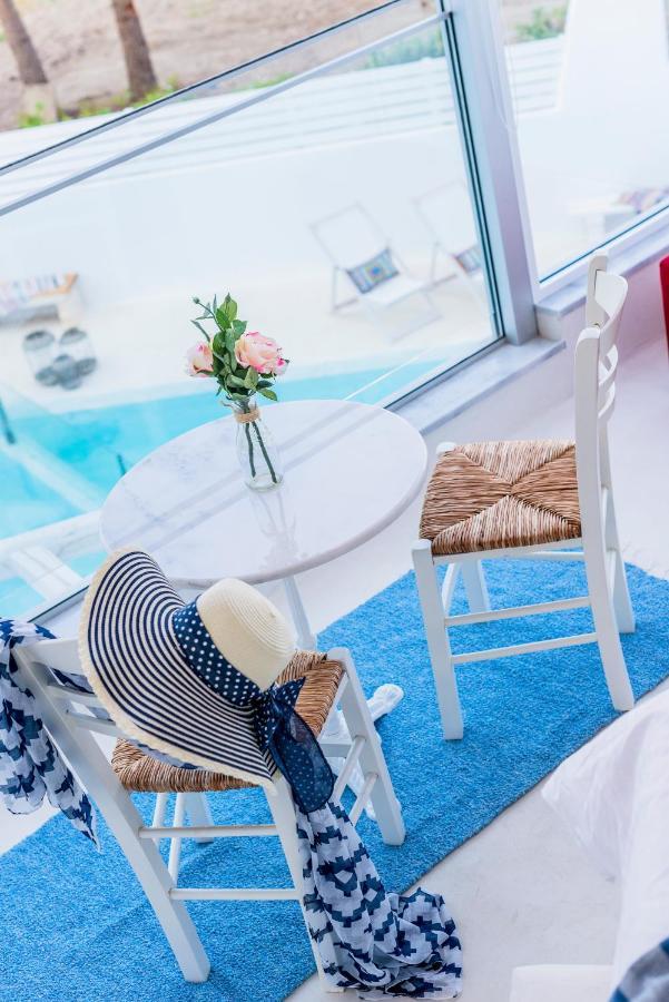 Kouros Home & Suites ファリラキ エクステリア 写真